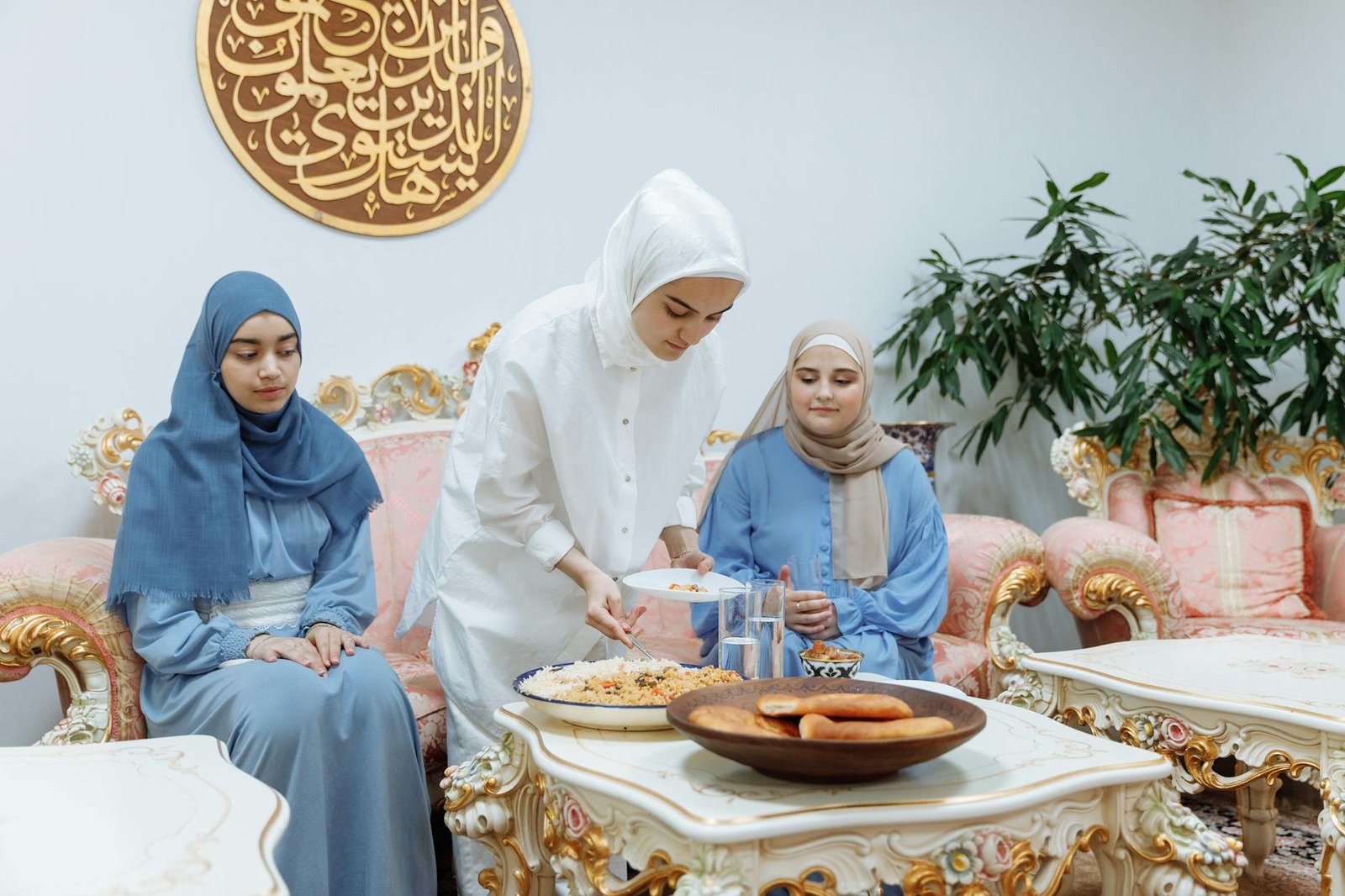The global halal food industry is experiencing unprecedented growth, with increasing demand not only from Muslim-majority countries but also from diverse, non-Muslim markets worldwide. According to Grand View Research (2022), the halal food market was valued at USD 1.9 trillion in 2021 and is projected to reach USD 3.2 trillion by 2028, with a CAGR of 8.1%. Notably, the consumption of halal products in non-Muslim regions is a significant driver of this expansion.