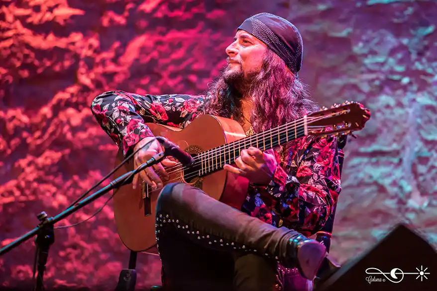 Spanish multi-instrumentalist El Amir will present a dazzling set that blends flamenco guitar with oud, bouzouki, and world strings, and Catalan artist Núria Rovira Salat brings Mediterranean and Balkan sounds to the festival, weaving music and dance into a performance steeped in cultural fusion.
