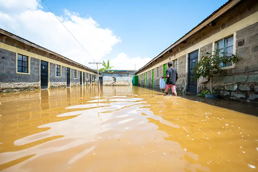 More than 2,000 families have been displaced or trapped as Lake Naivasha continues to swell, flooding homes, farmlands, and entire estates. What began as heavy rainfall has now grown into a worsening humanitarian emergency. Each passing day, the situation deteriorates further.